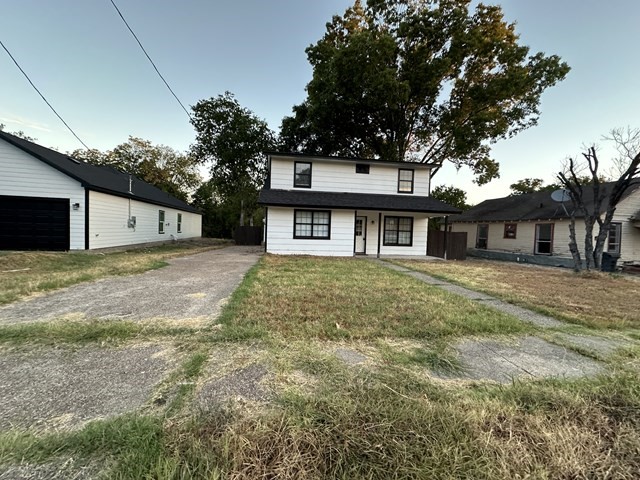 1312 E Collin Street — photo