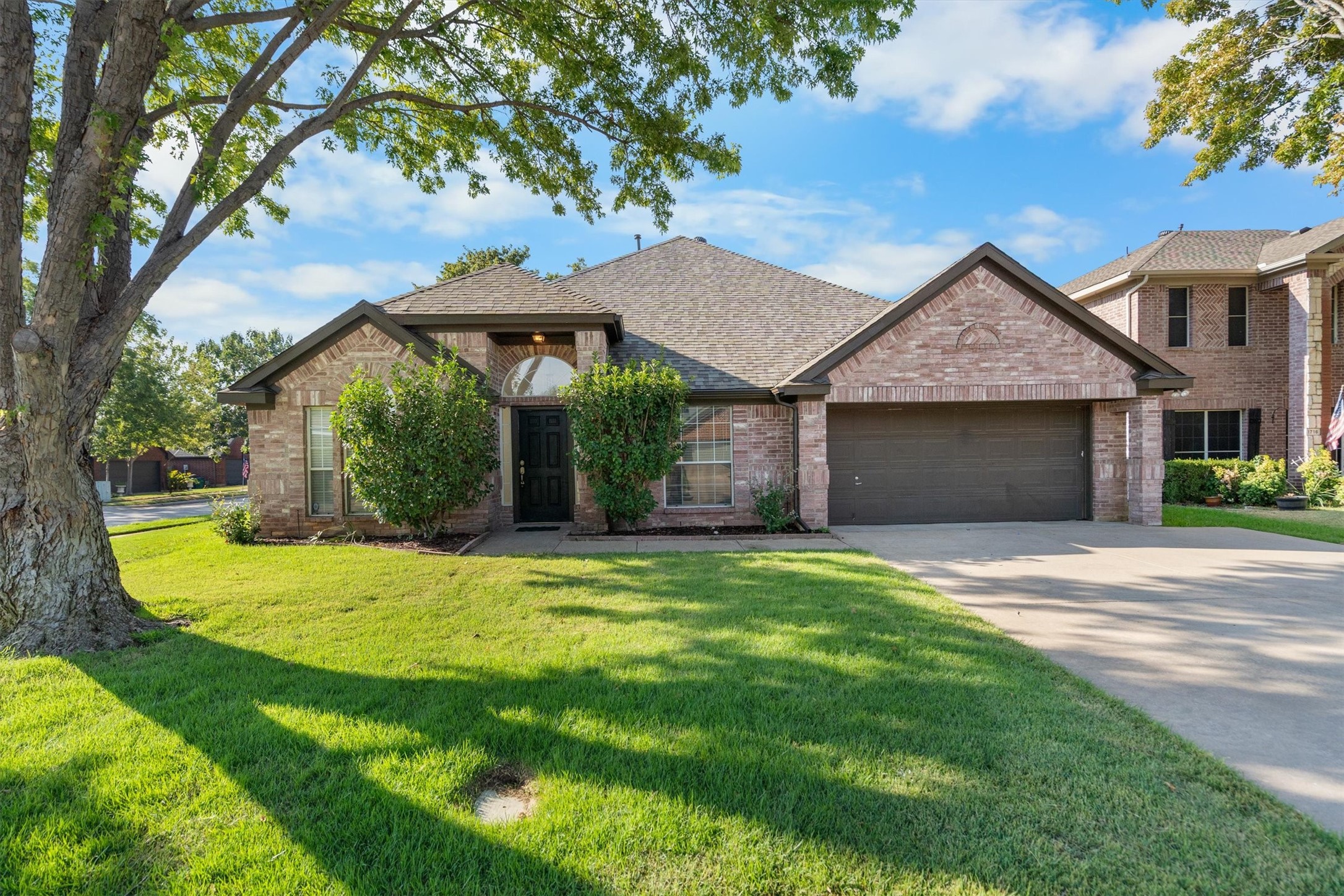 1718 Falcon Drive — photo
