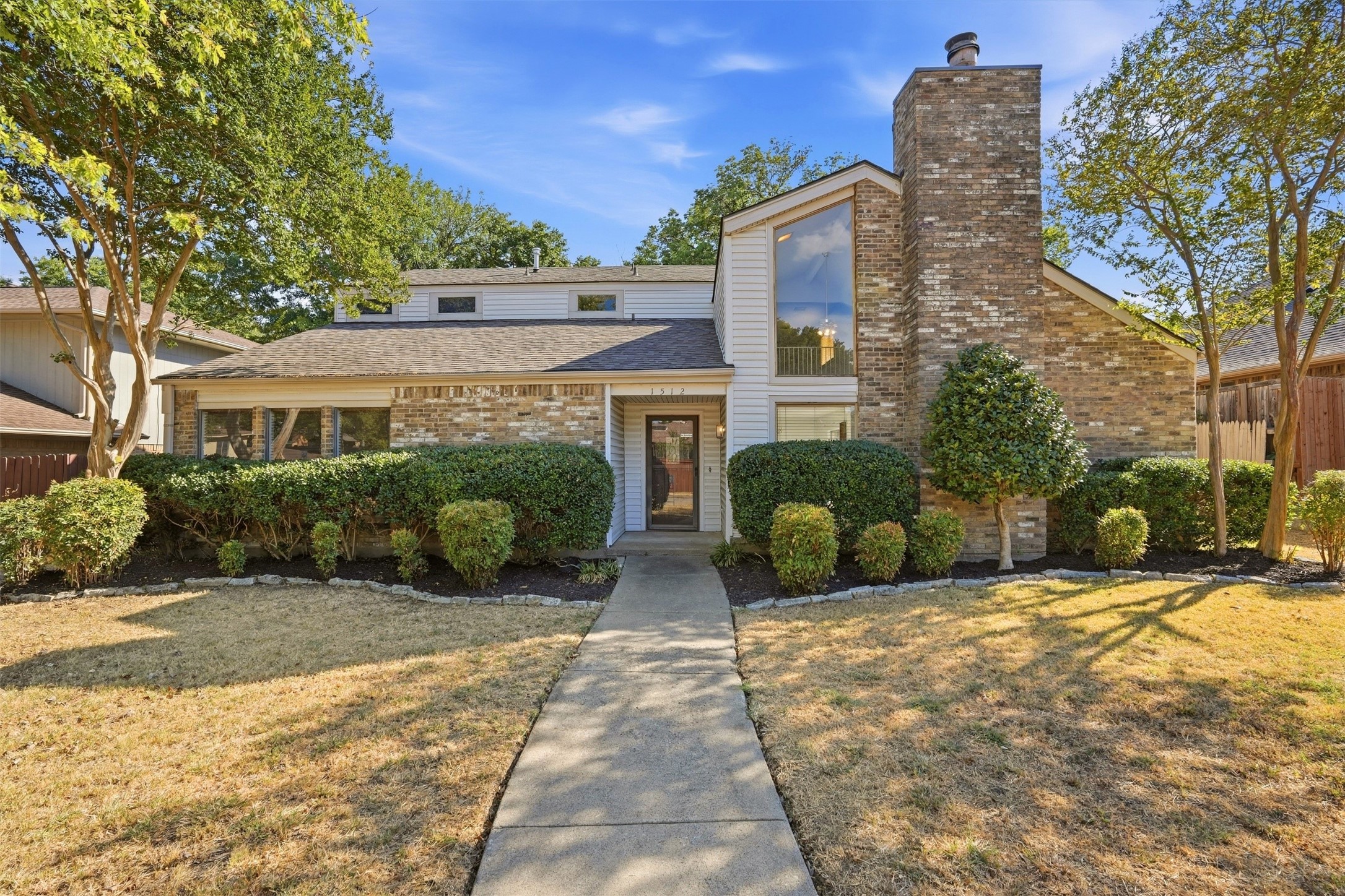 1512 Woodcreek Drive — photo
