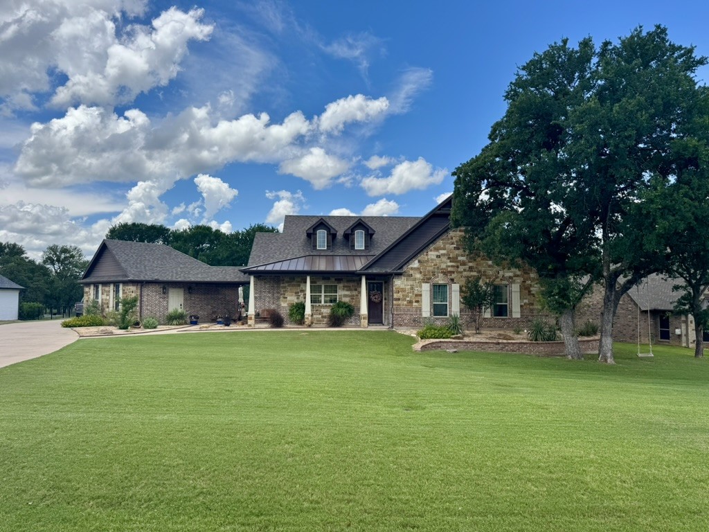 570 S Sugartree Drive — photo