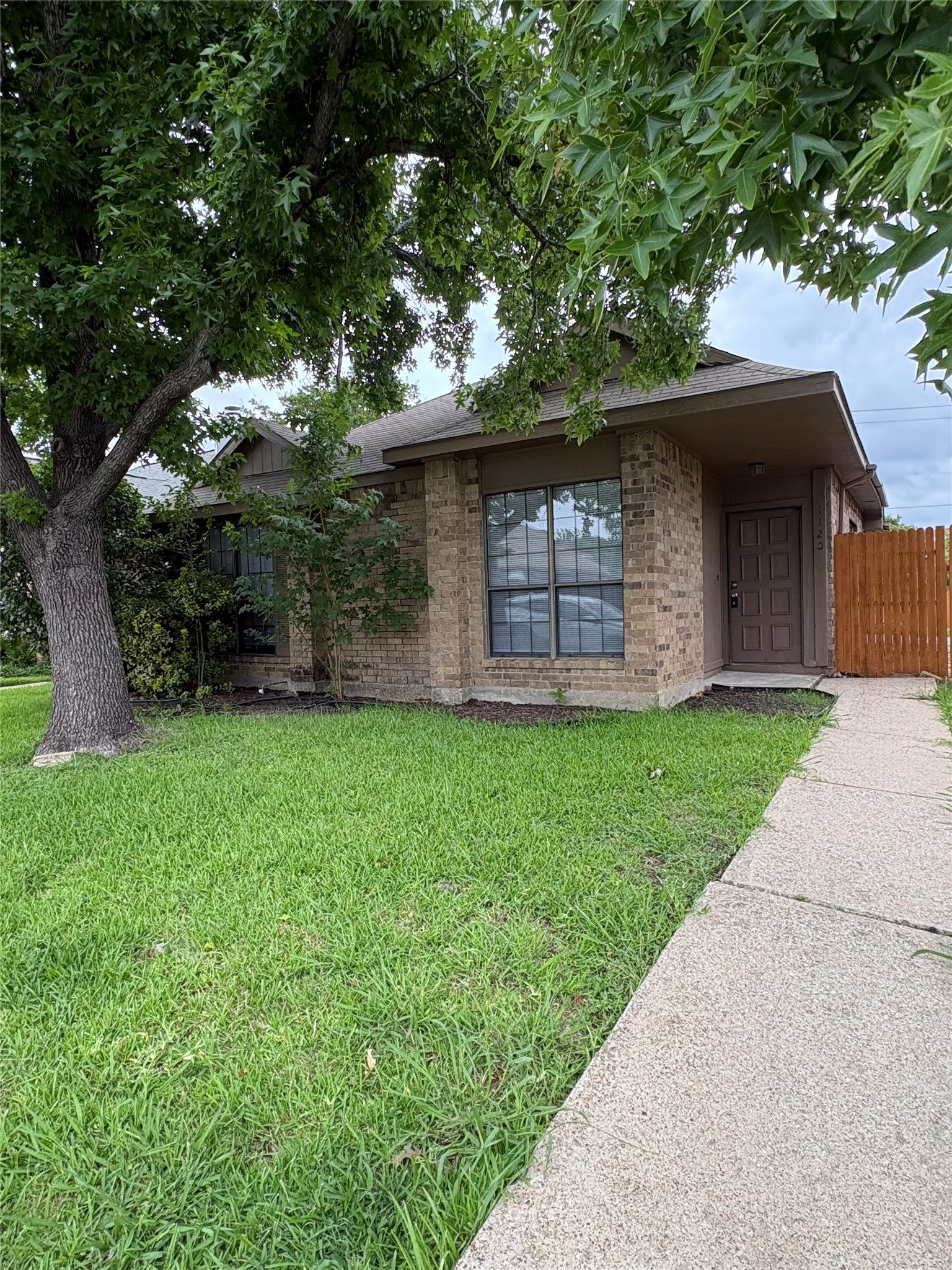 1120 Old Barn Lane — photo