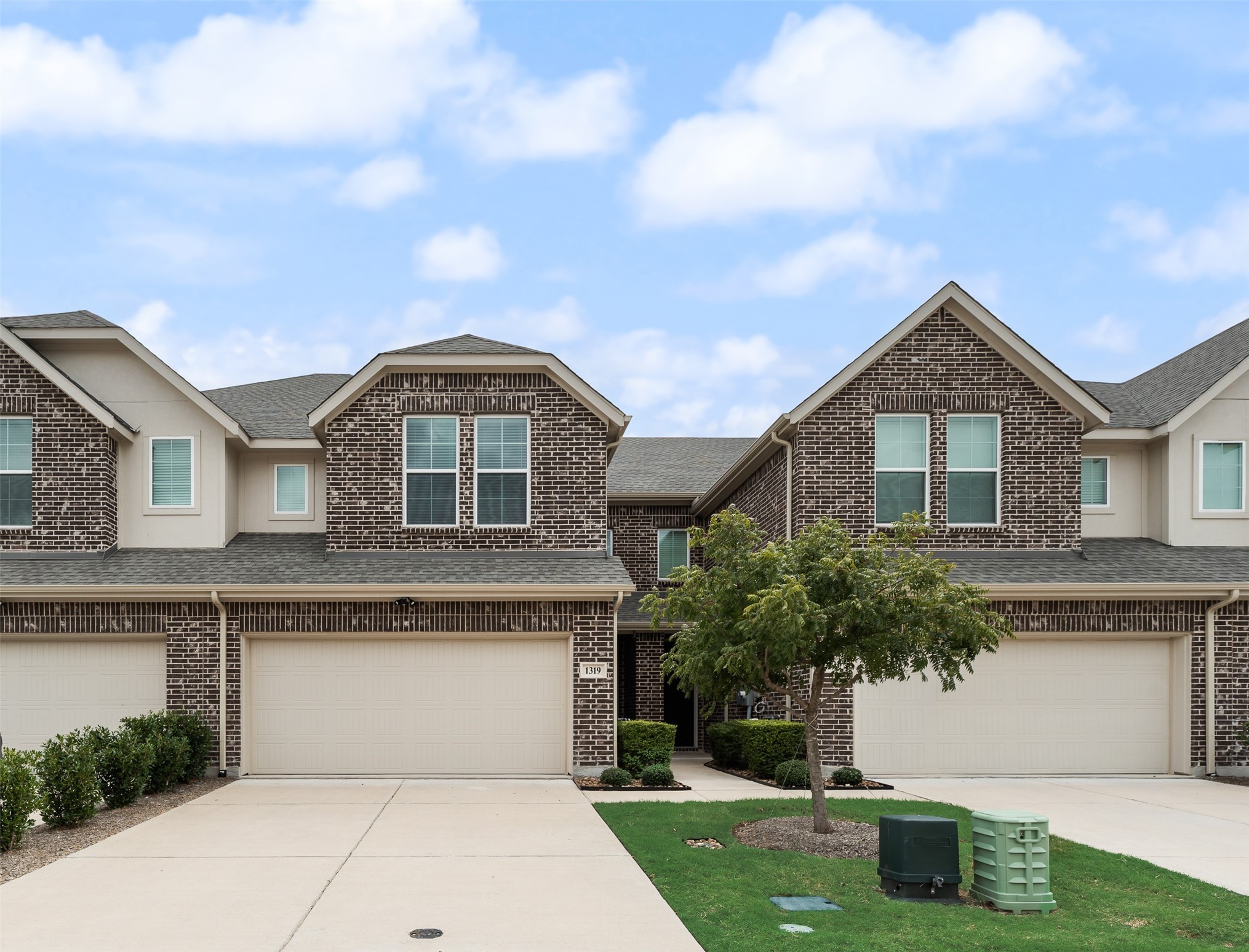 1319 Hill Country Place — photo