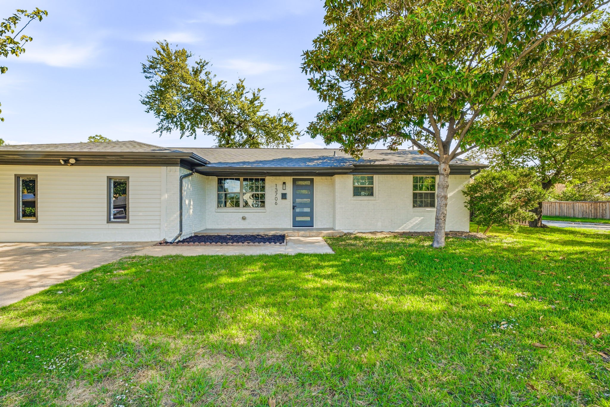 13706 Janwood Lane — photo
