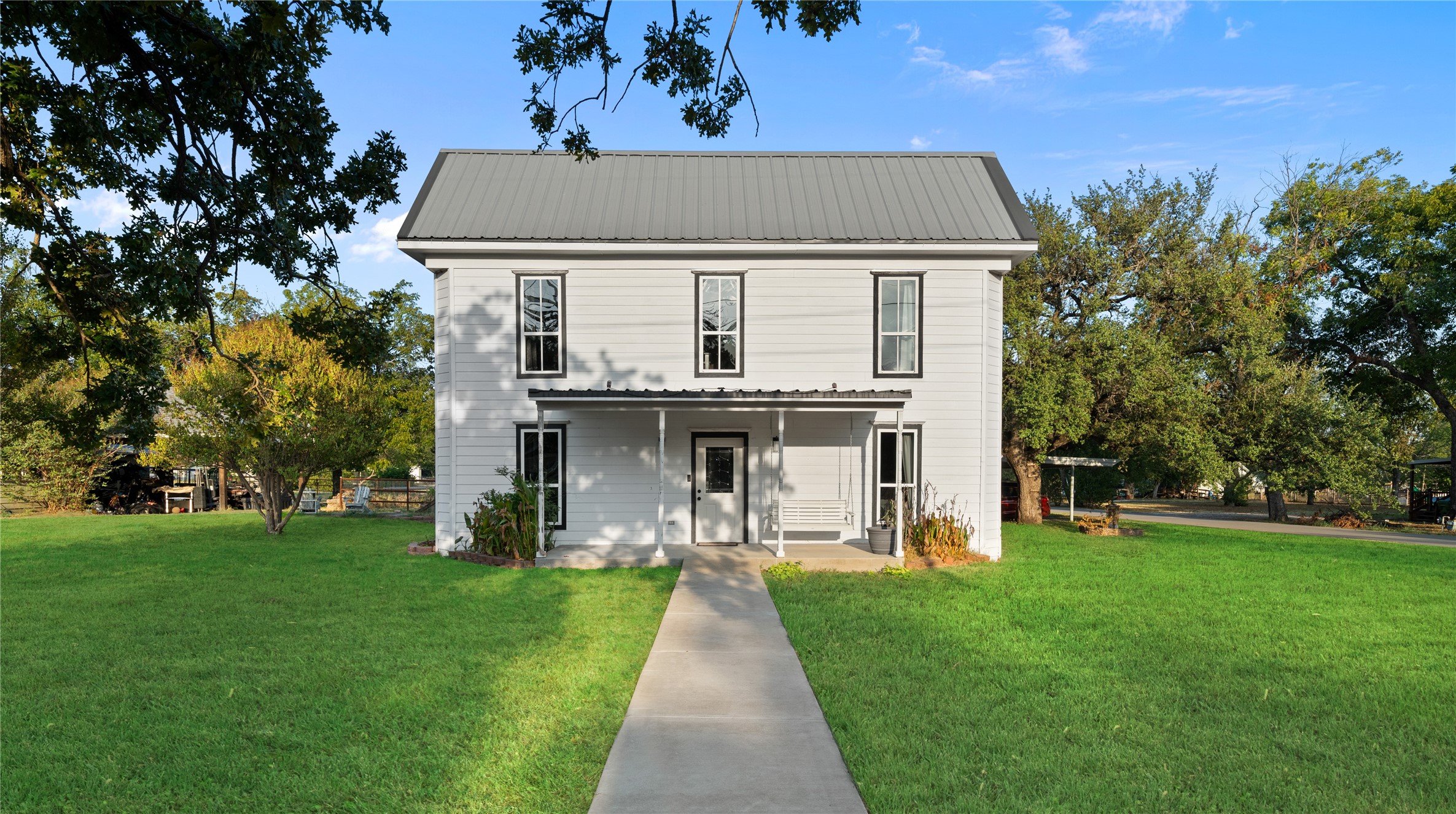 202 N Kickapoo Street, Lipan, TX 76462 — photo 2