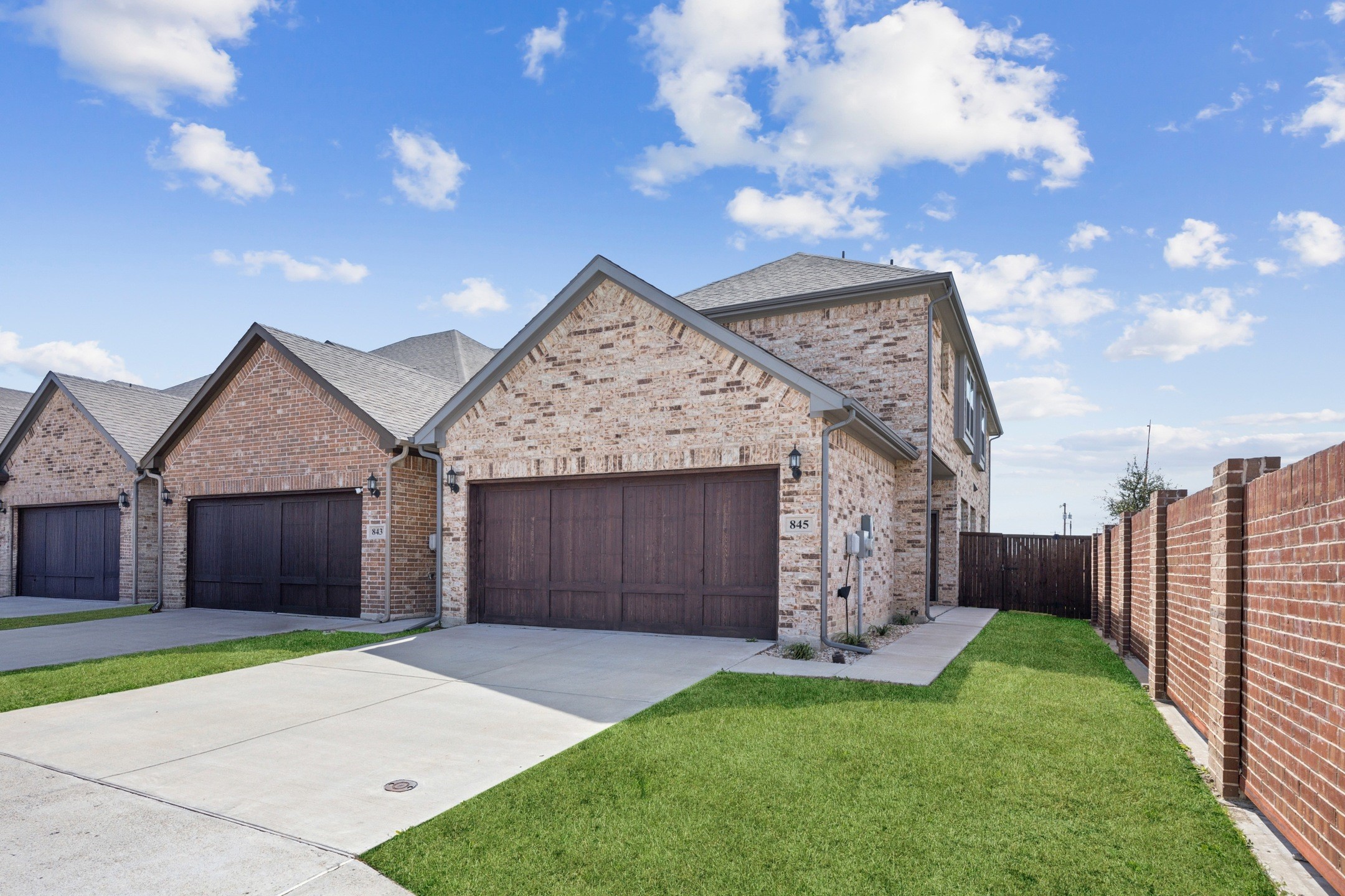 845 Eaglescliffe Landing — photo