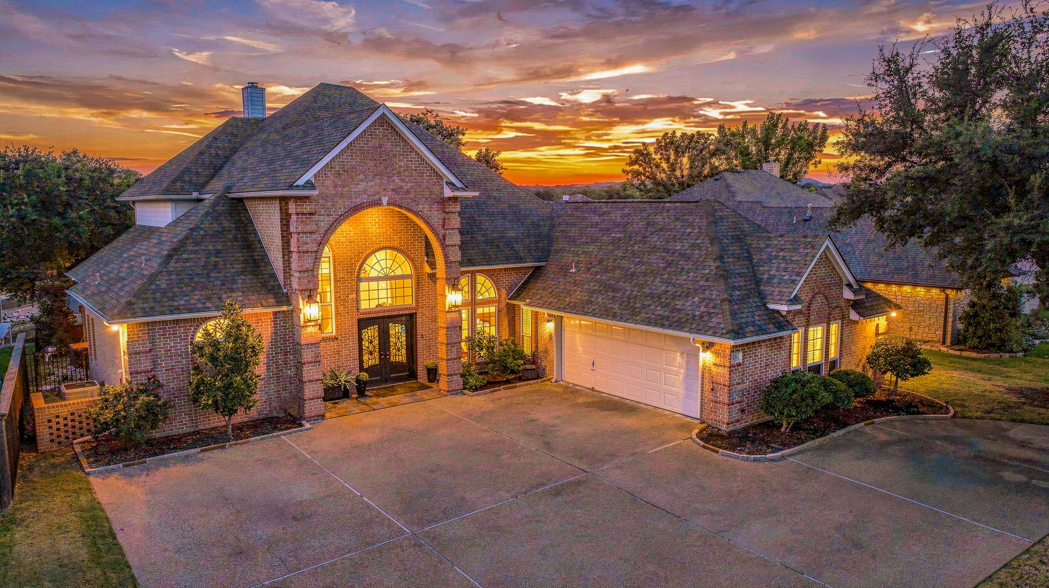 1211 Mallard Way — photo