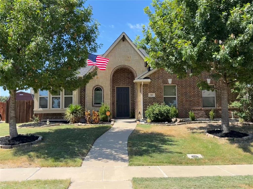 913 Mill Pond Drive — photo