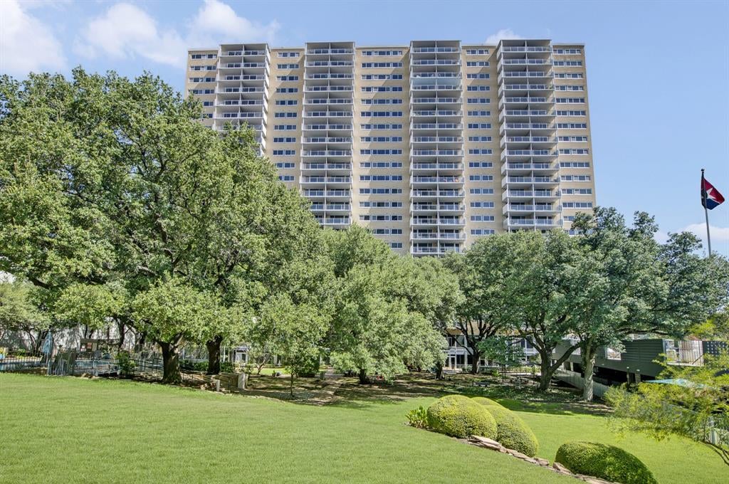 3883 Turtle Creek Boulevard 1717 — photo