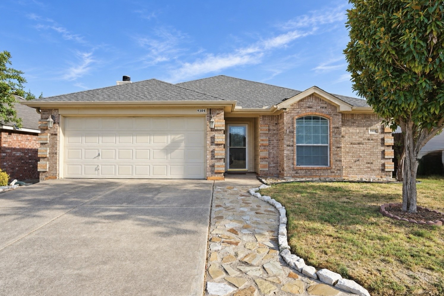 9304 Marilyn Court — photo