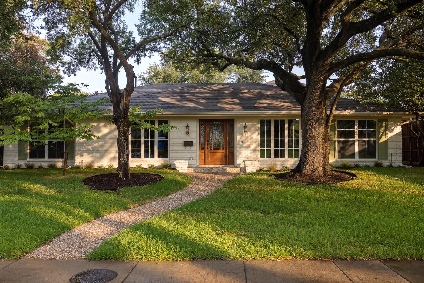 6214 Glennox Lane — photo