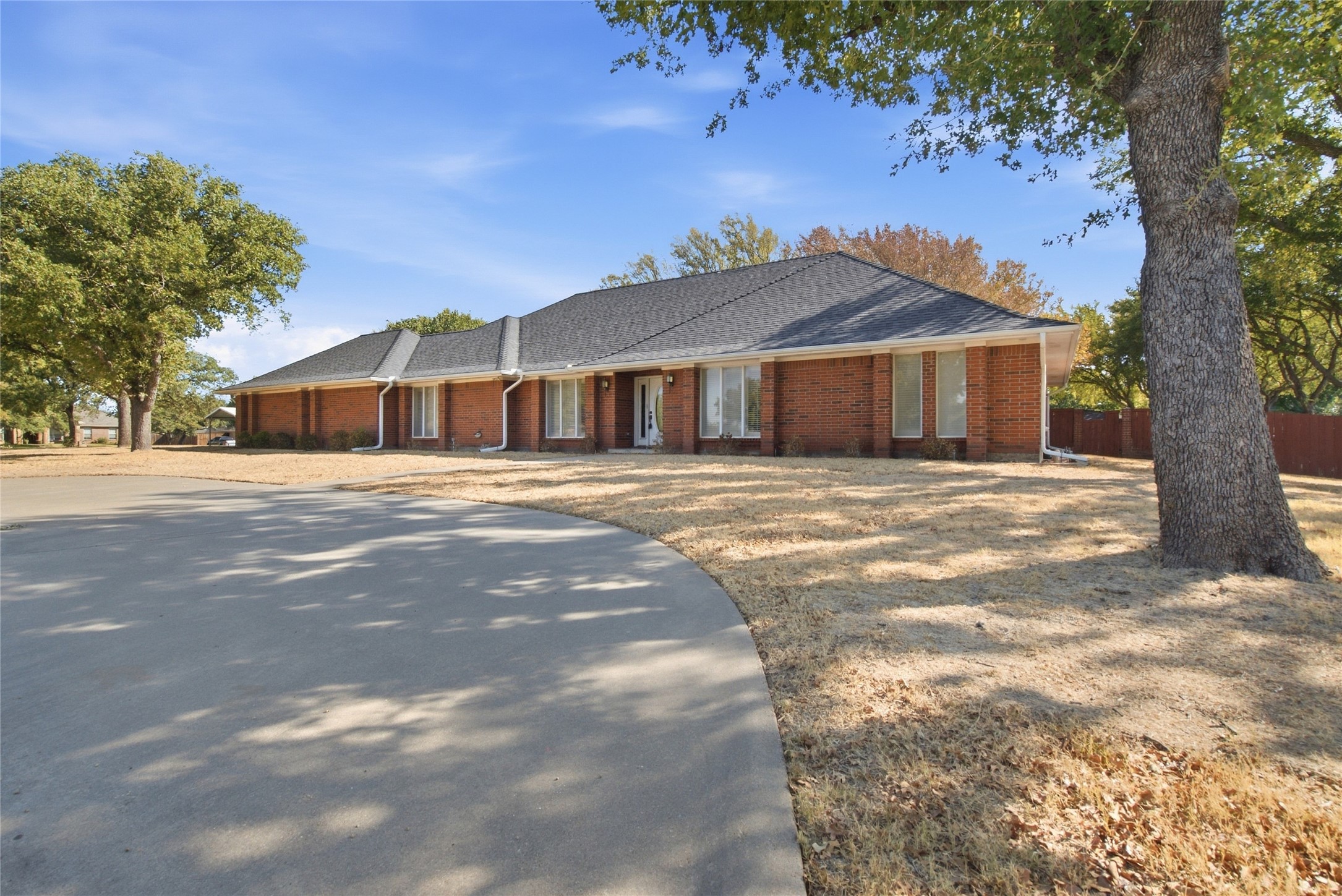 2116 Cherokee Loop, Graham, TX 76450 — photo 2