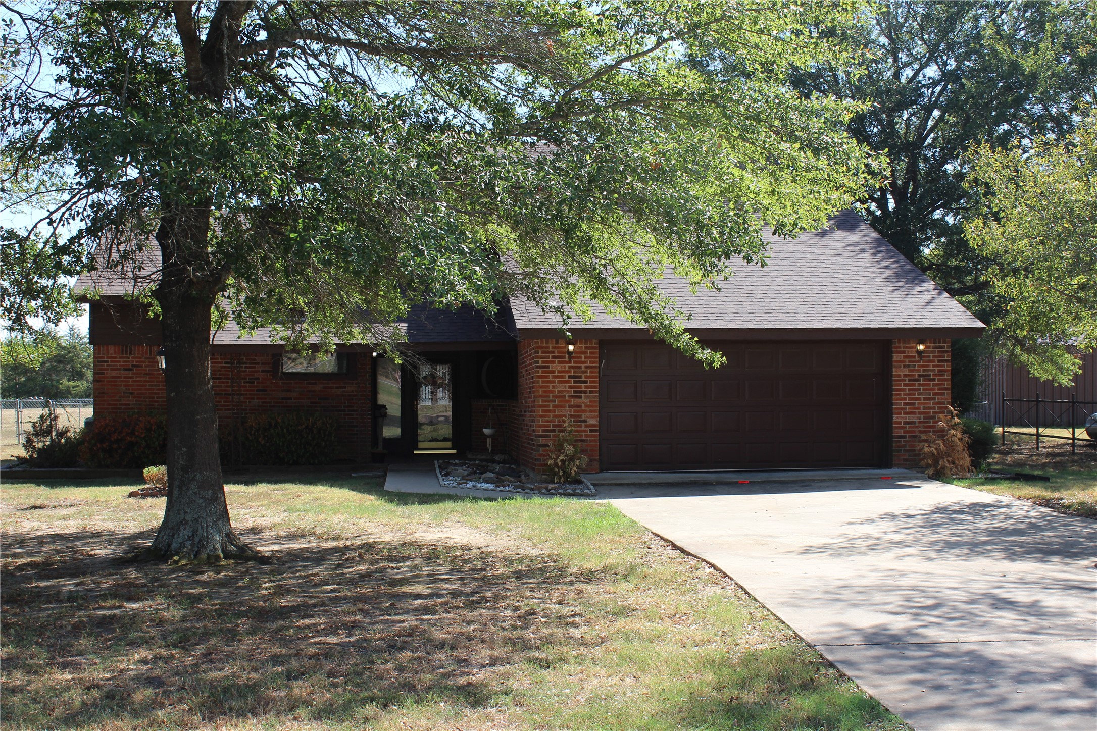 4497 FM 2820 — photo