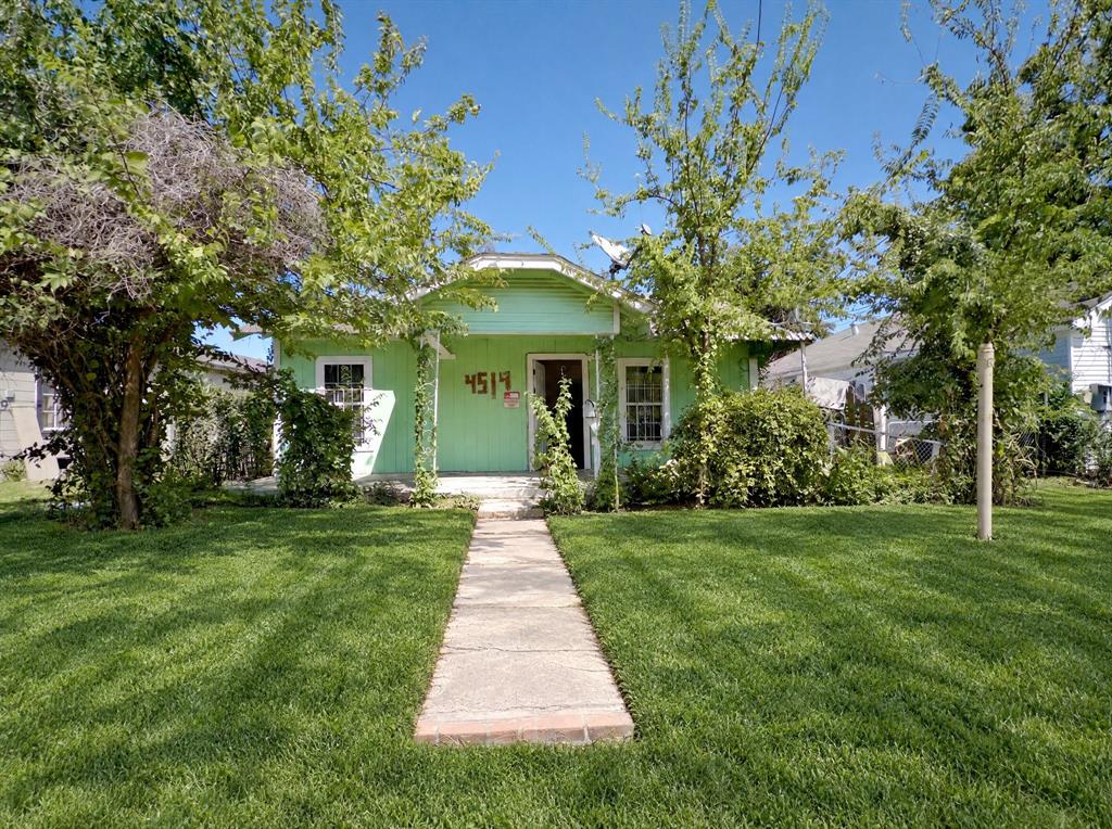 4514 Spring Garden Street — photo