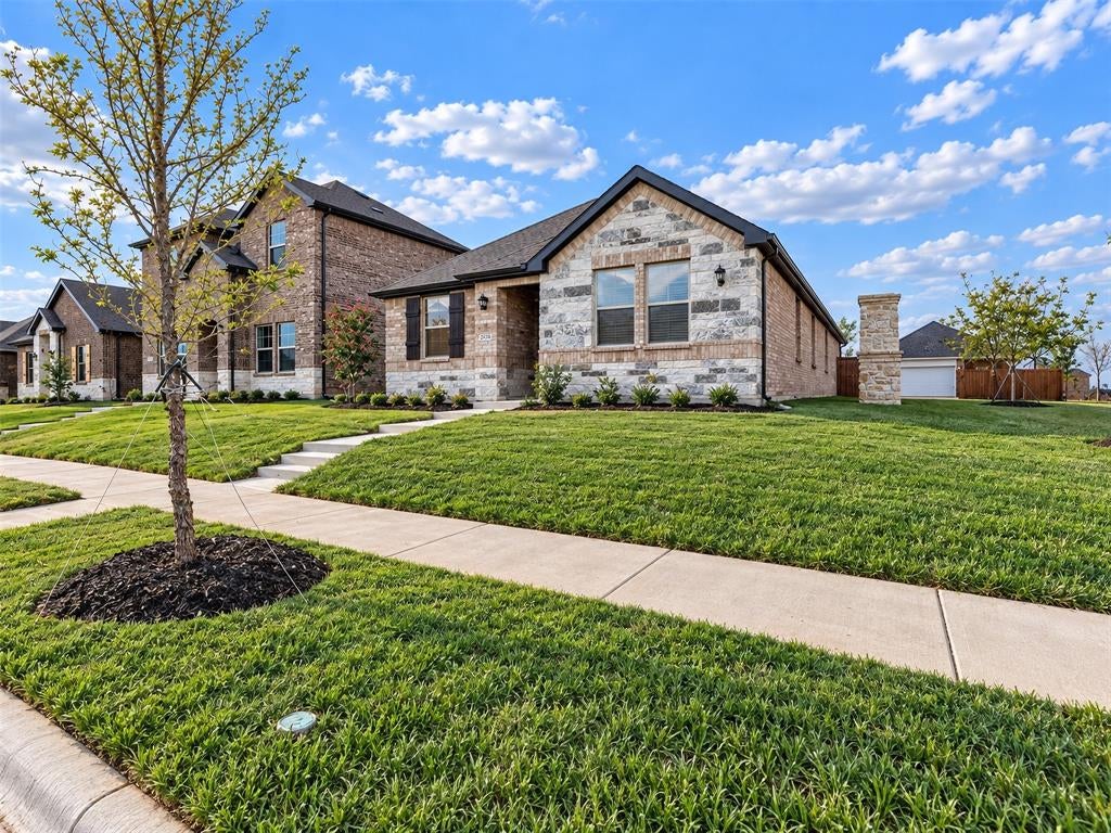 2536 Fairweather Drive — photo