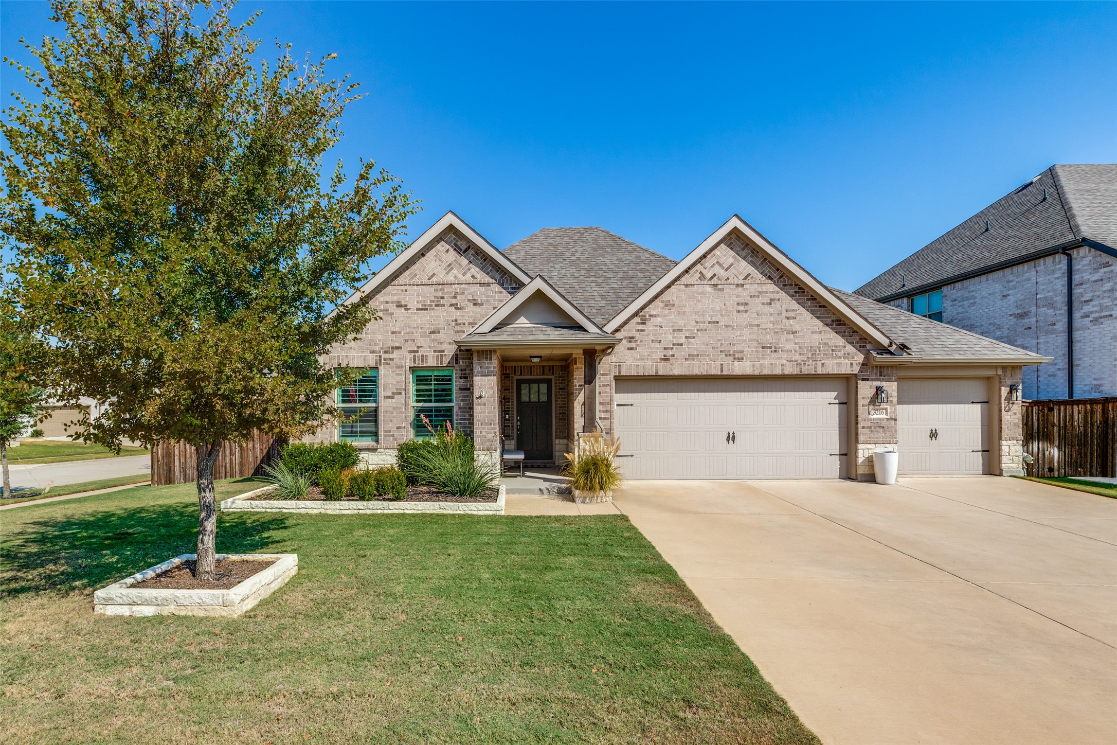 3216 Mountwell Drive — photo
