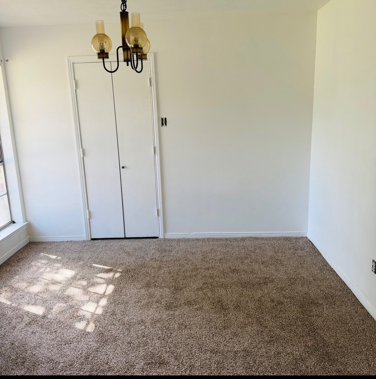 709 Oakbluff Drive, Lancaster, TX 75146 — photo 2