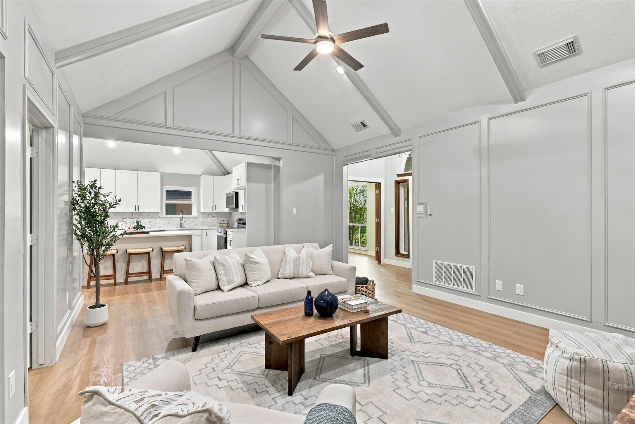 1316 Royal Palm Lane — photo