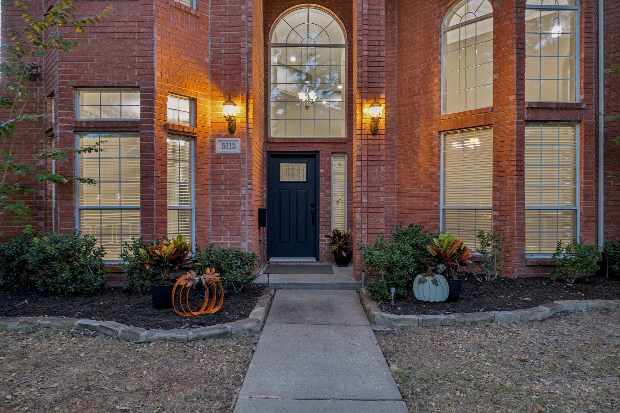 5113 Promise Land Drive — photo
