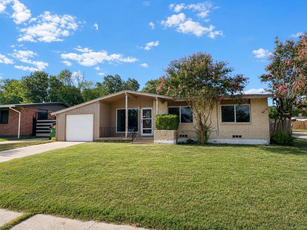 700 Pine Street, Hurst, TX 76053 — photo 2
