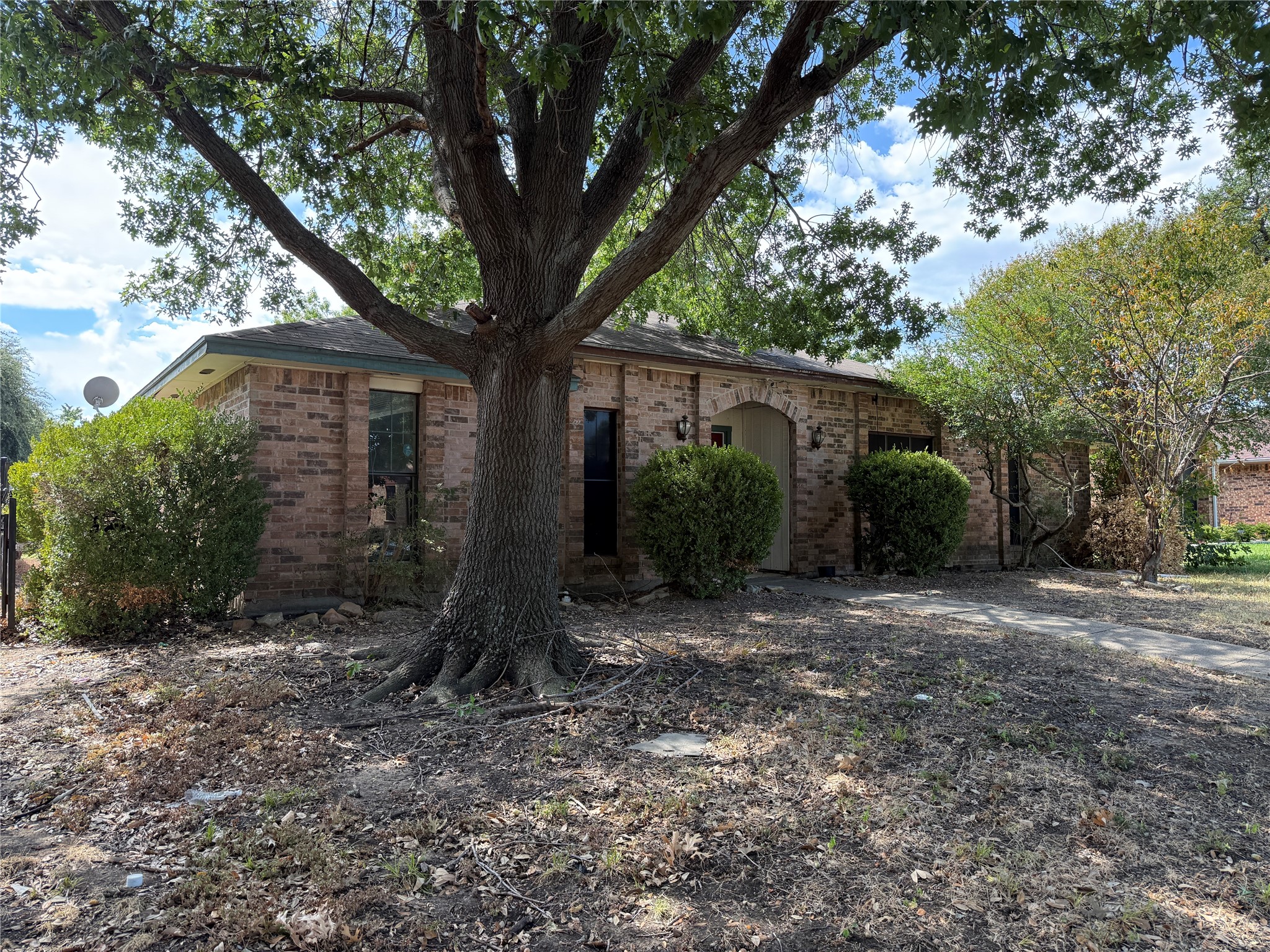 626 Rosedown Lane — photo