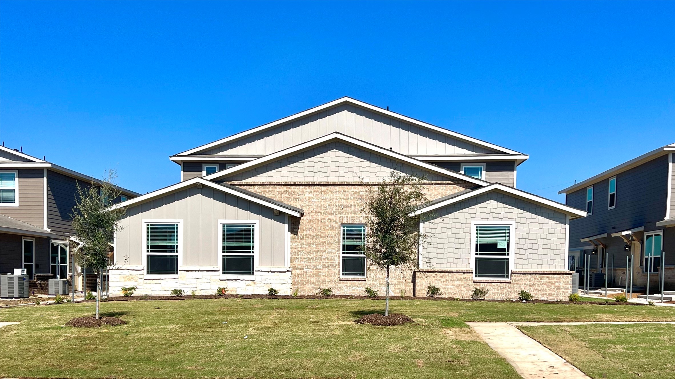613 Wheatfield Drive — photo