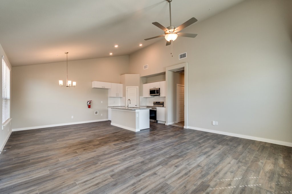 604 Fallow Drive — photo