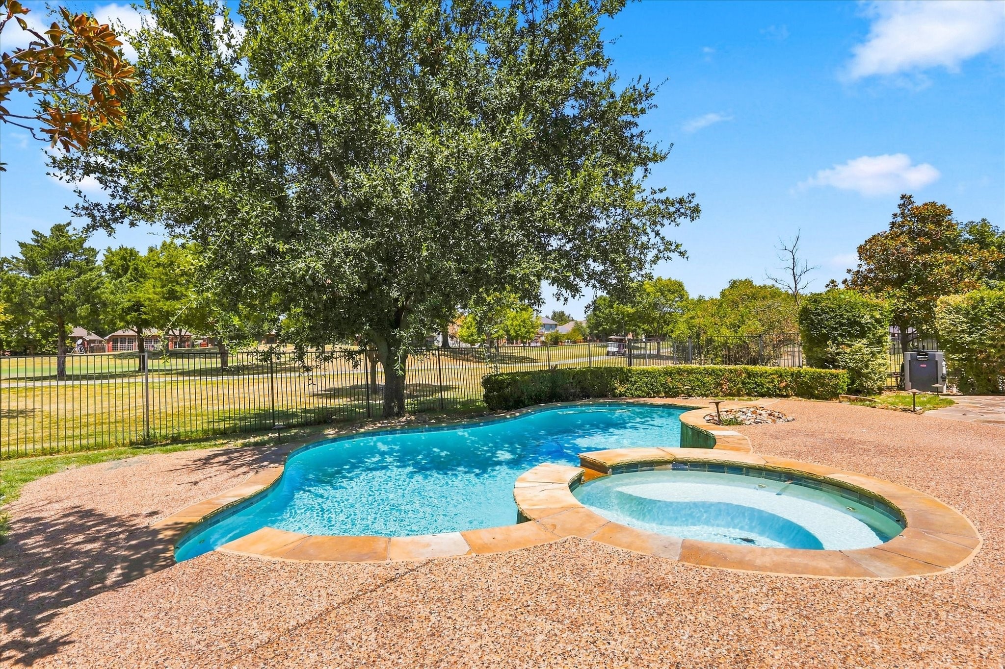 9709 Waterview Parkway — photo
