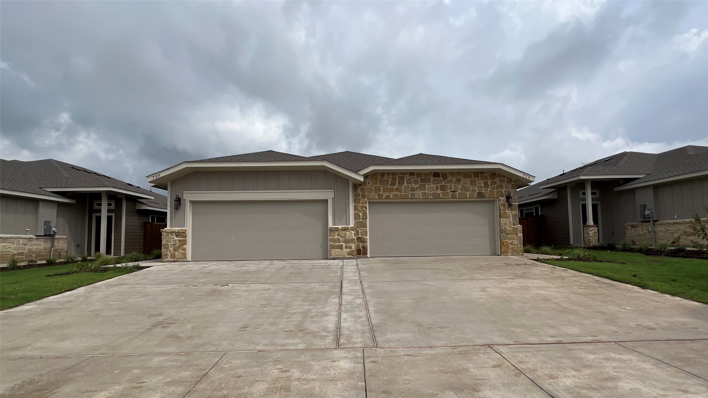 709 Blackland Drive — photo