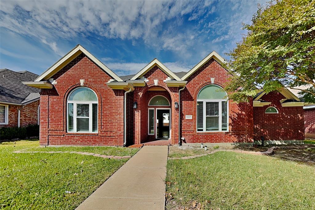 1527 Jeanette Way — photo