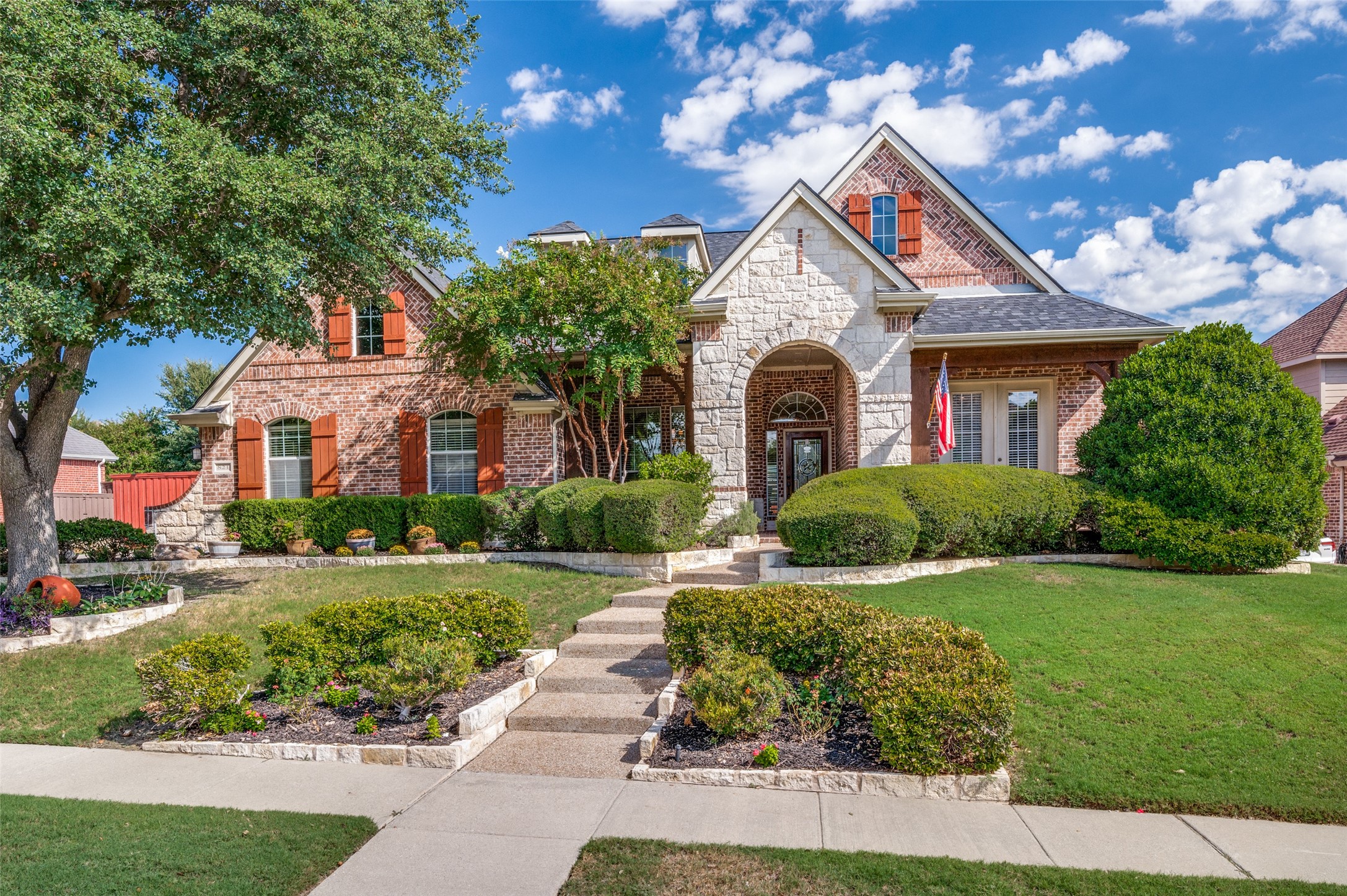 821 Echo Drive — photo