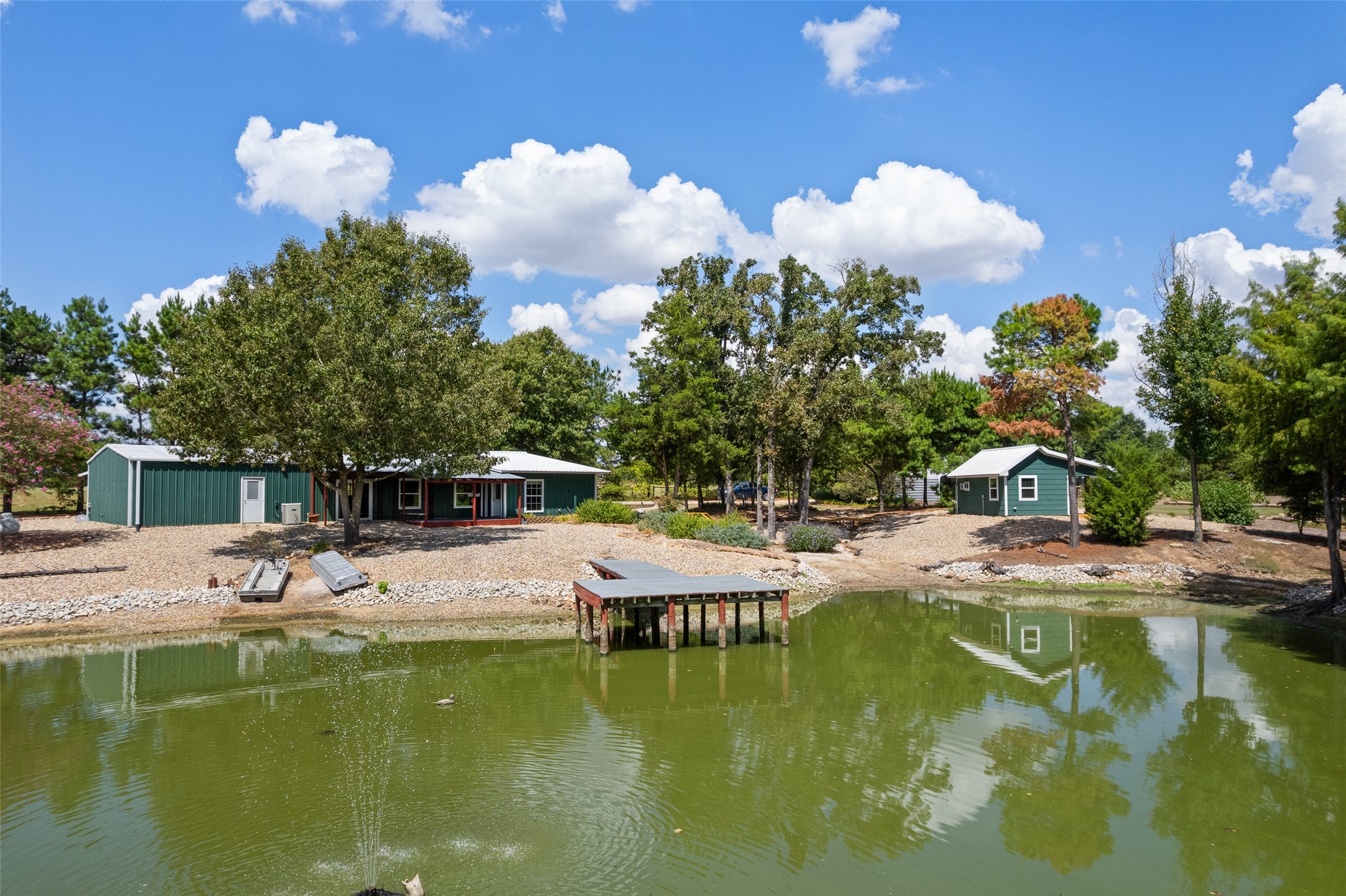 1562 SE County Road 4115 — photo
