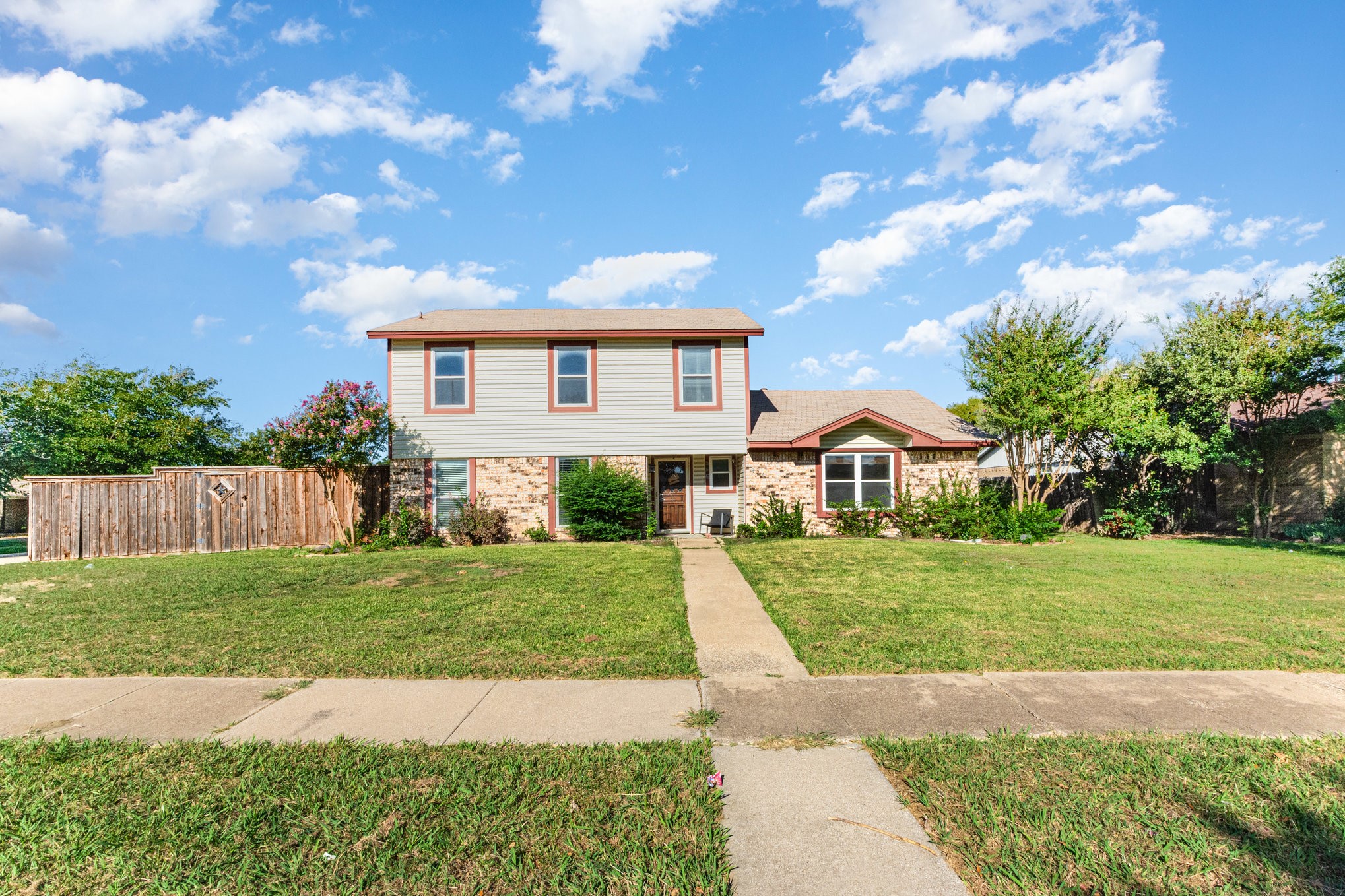 586 Abilene Drive — photo
