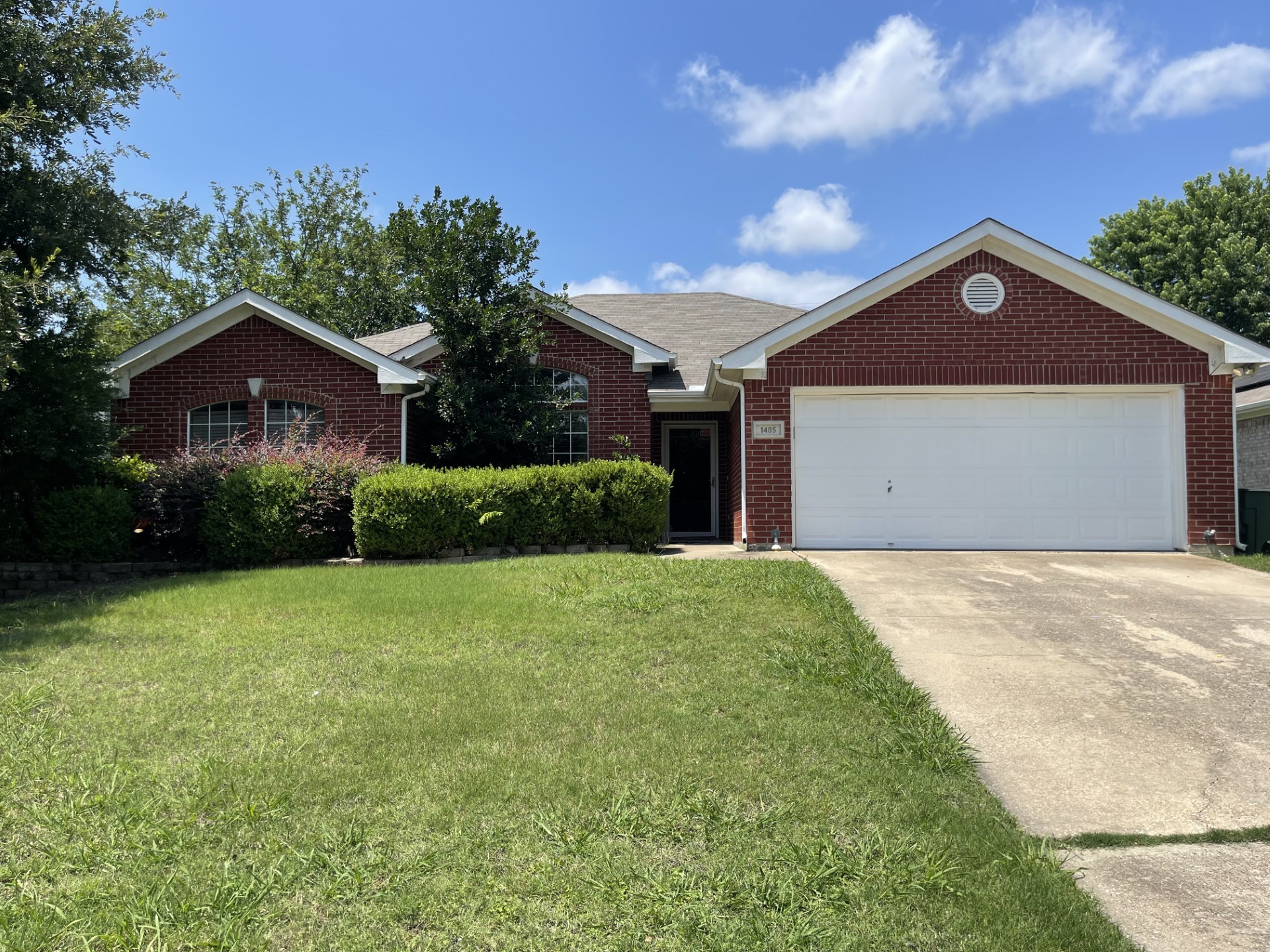 1405 High Crest Drive — photo