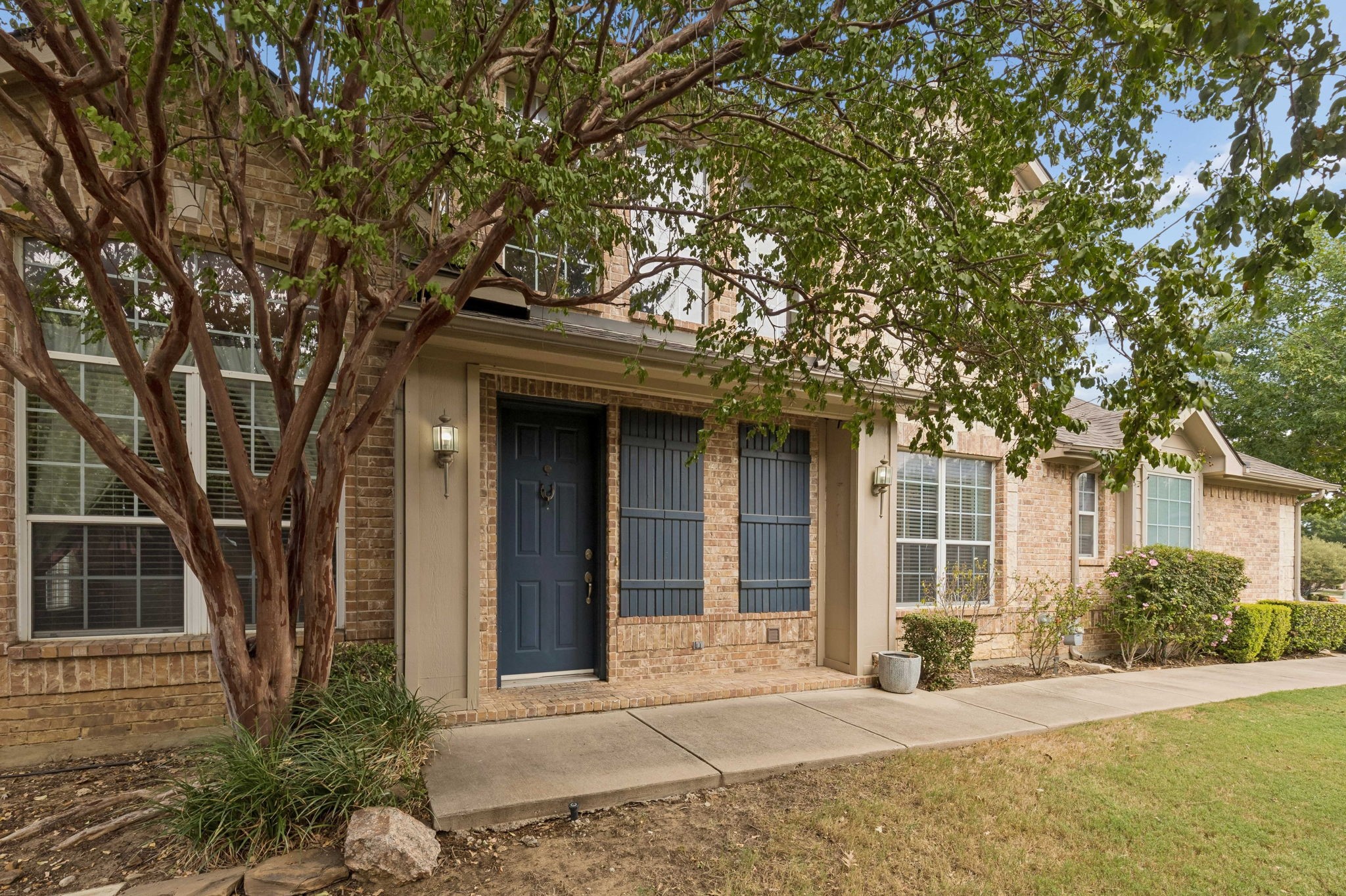 4145 Cobblestone Drive — photo