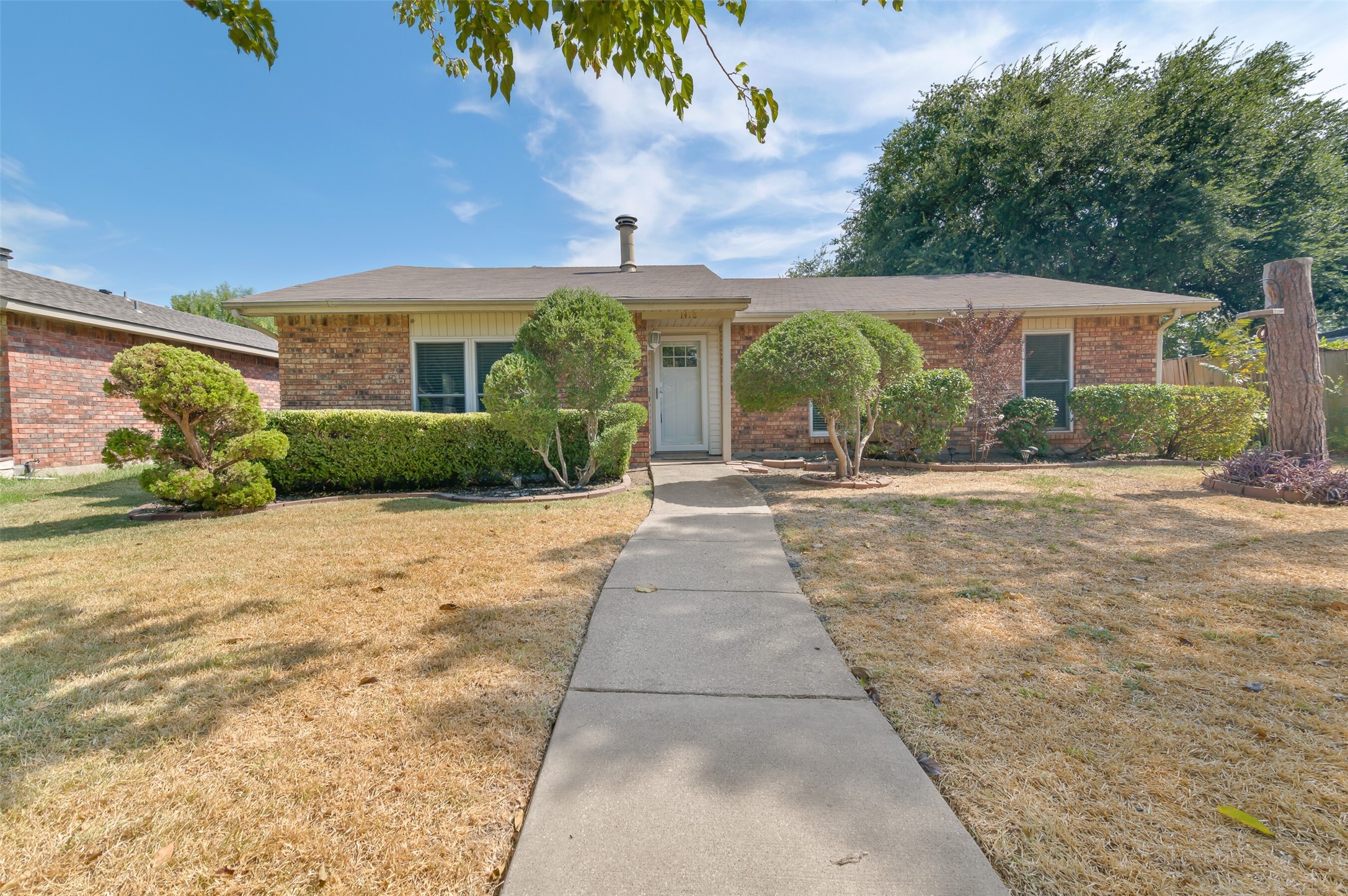 1418 Paris Drive — photo