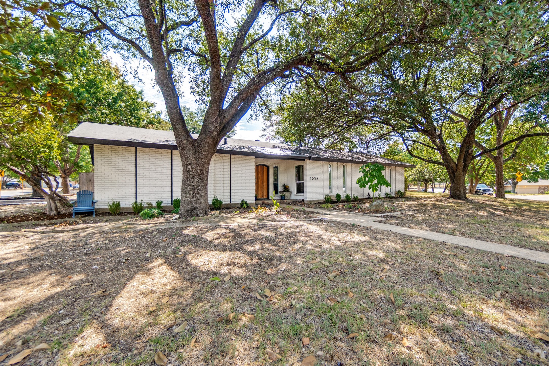 9038 Flicker Lane — photo