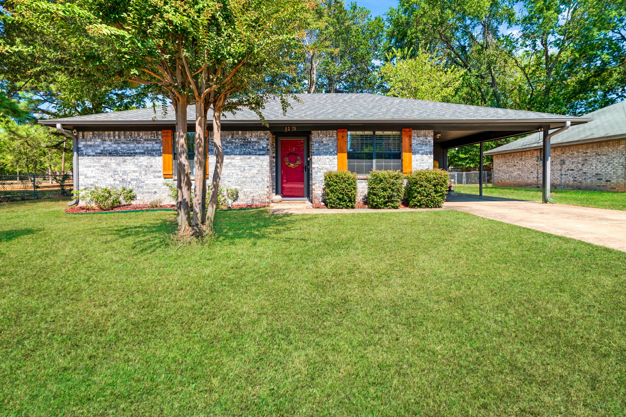 6275 Inwood Drive — photo