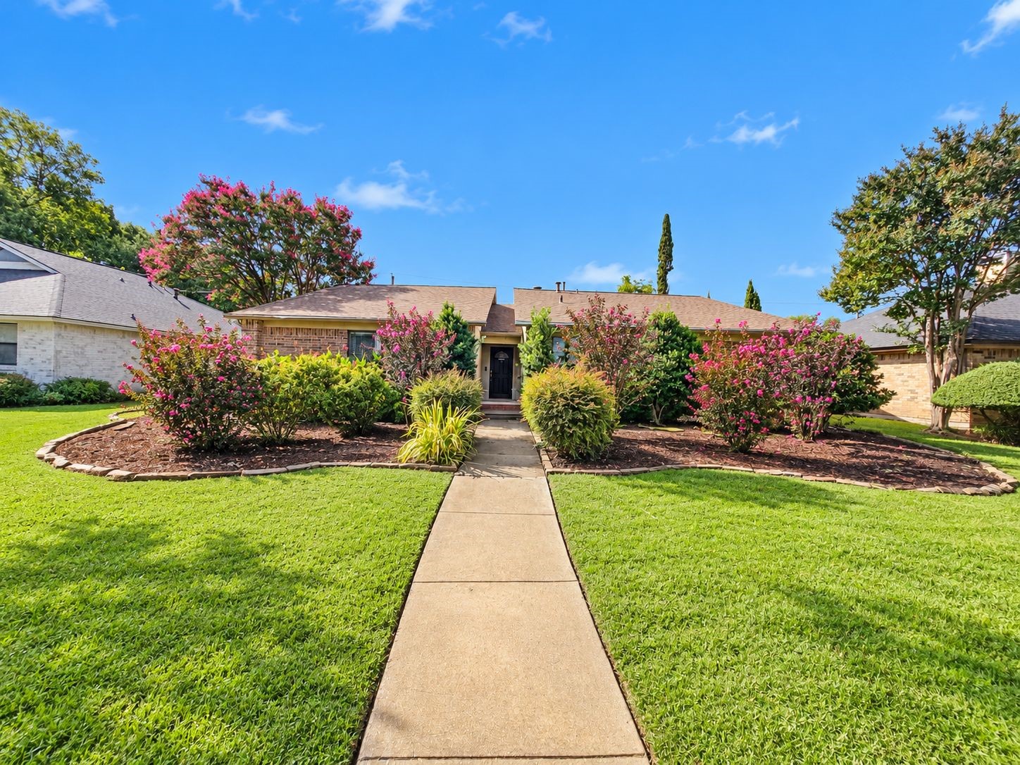 2104 Oak Brook Drive — photo