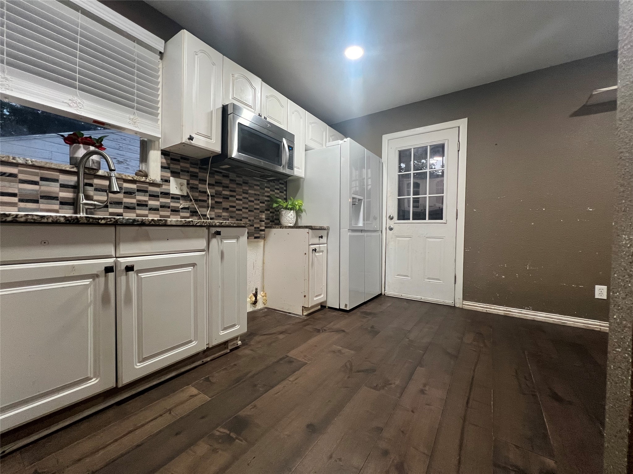 8810 Eldon Drive, Dallas, TX 75217 — photo 2