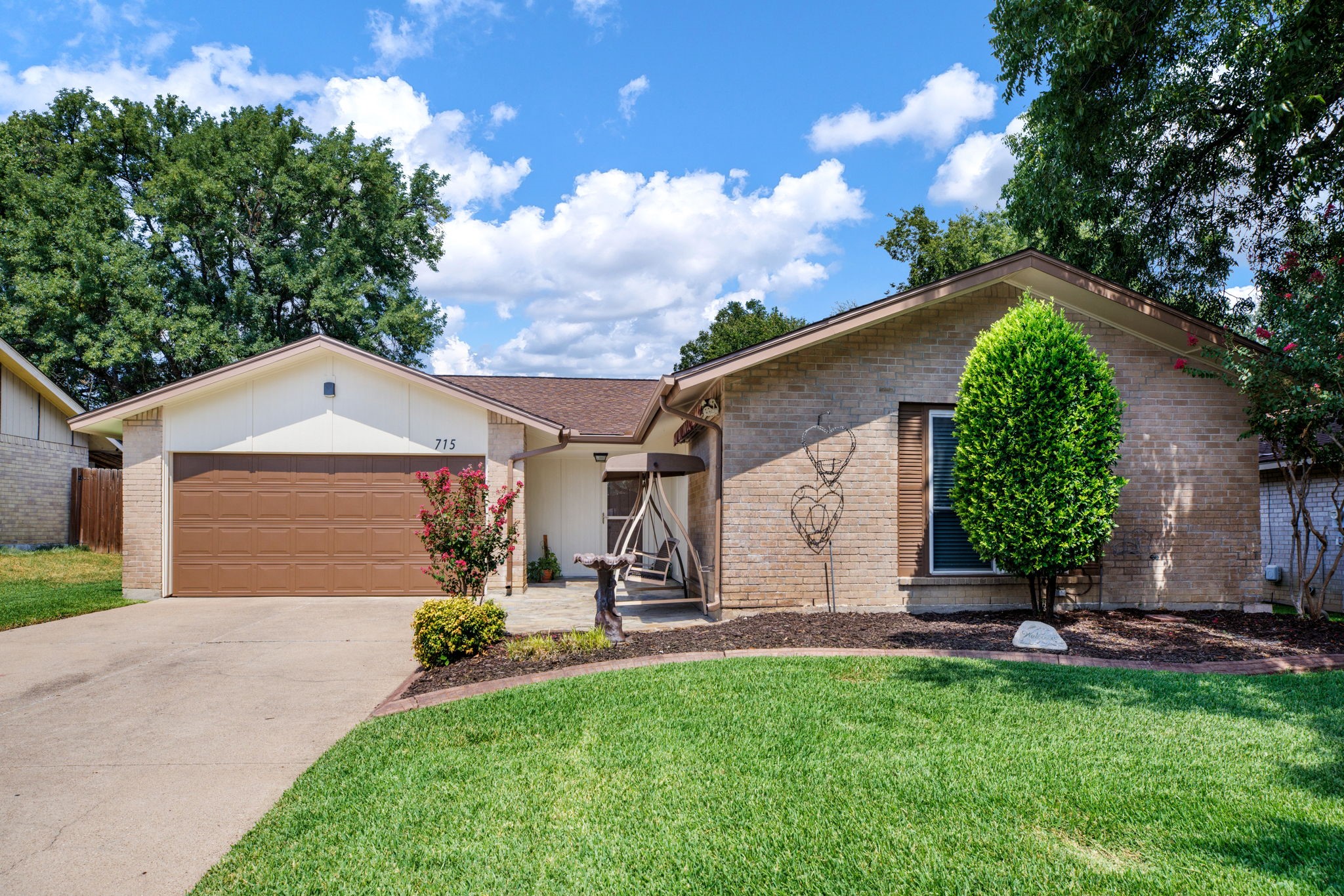 715 Salem Drive — photo