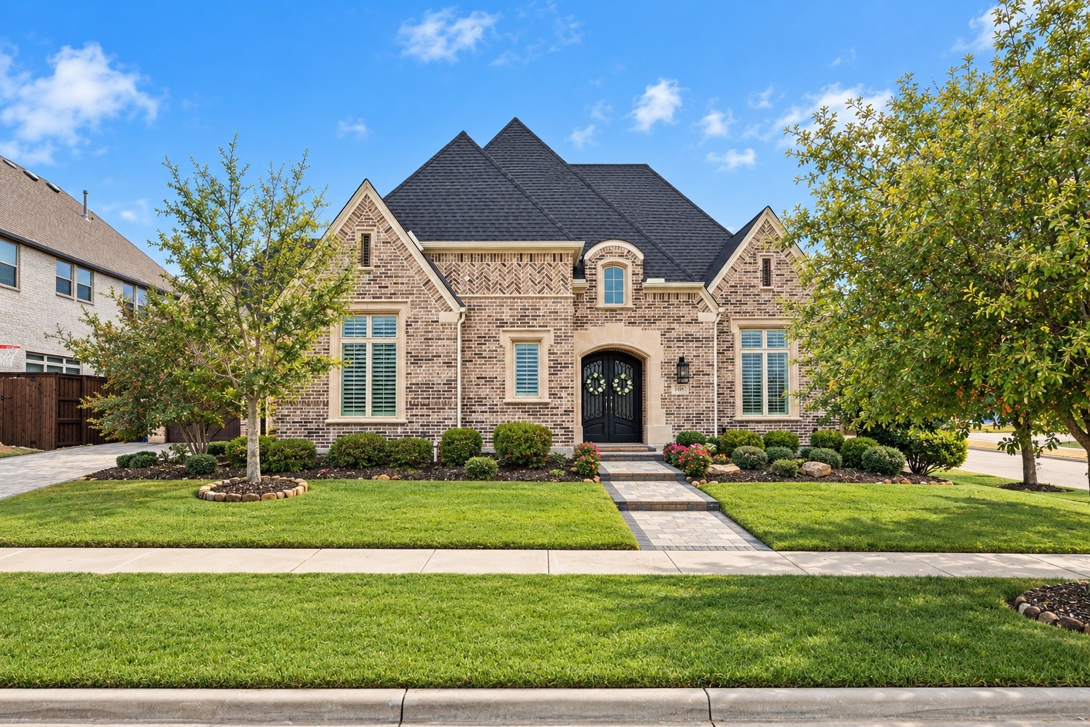 4401 Jasmine Way — photo