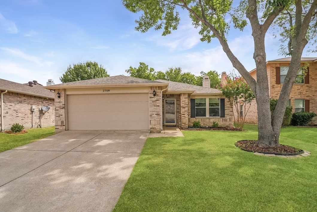 2709 White Oak Drive — photo