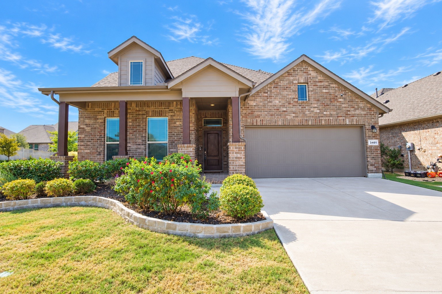 2401 Mockingbird Court — photo