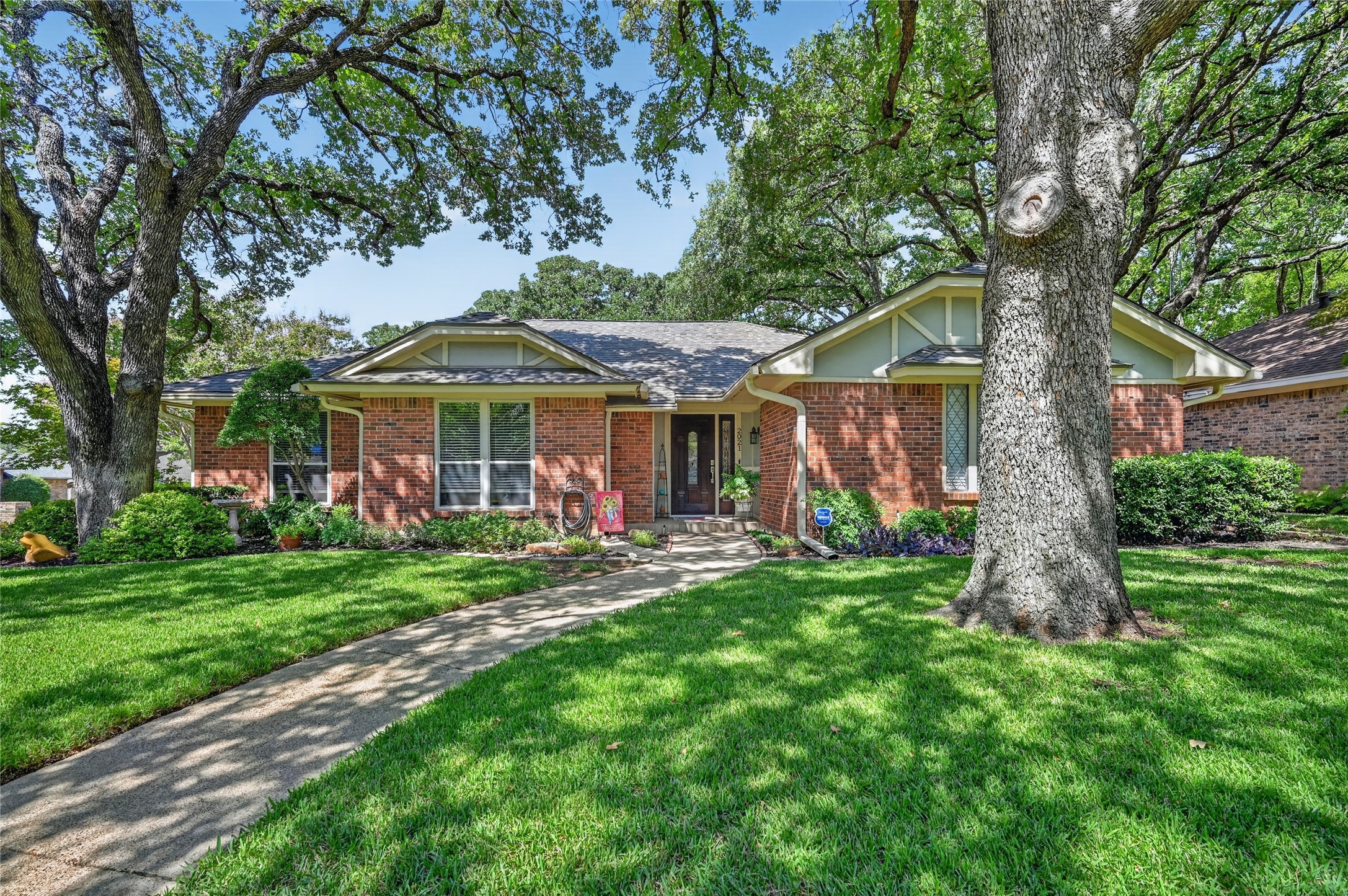 2021 Iron Horse Court — photo