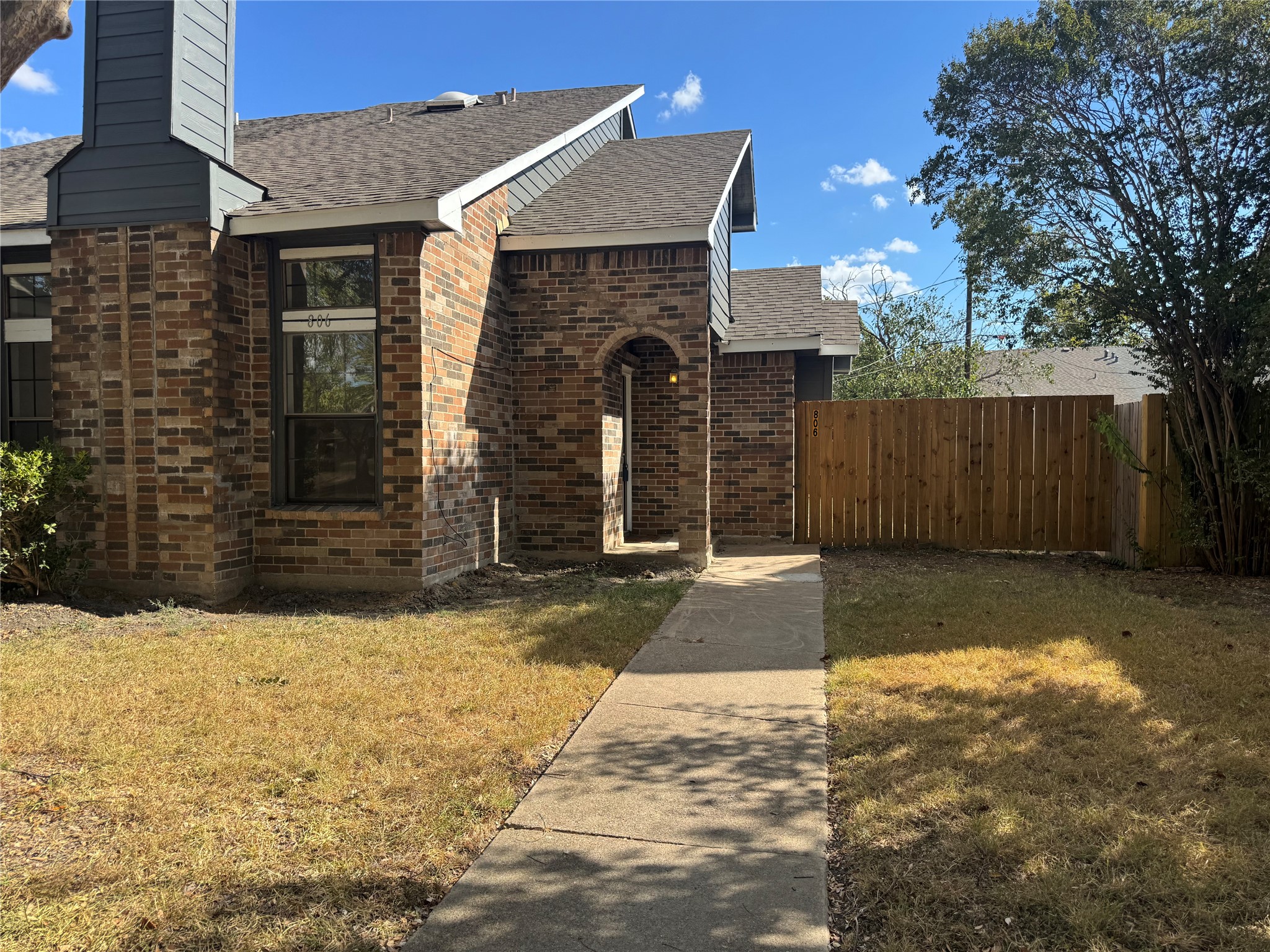 806 Binbrook Drive — photo