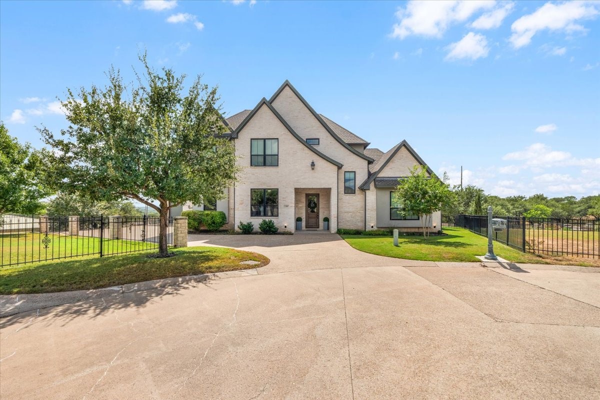 4305 Shale Bluff Court — photo