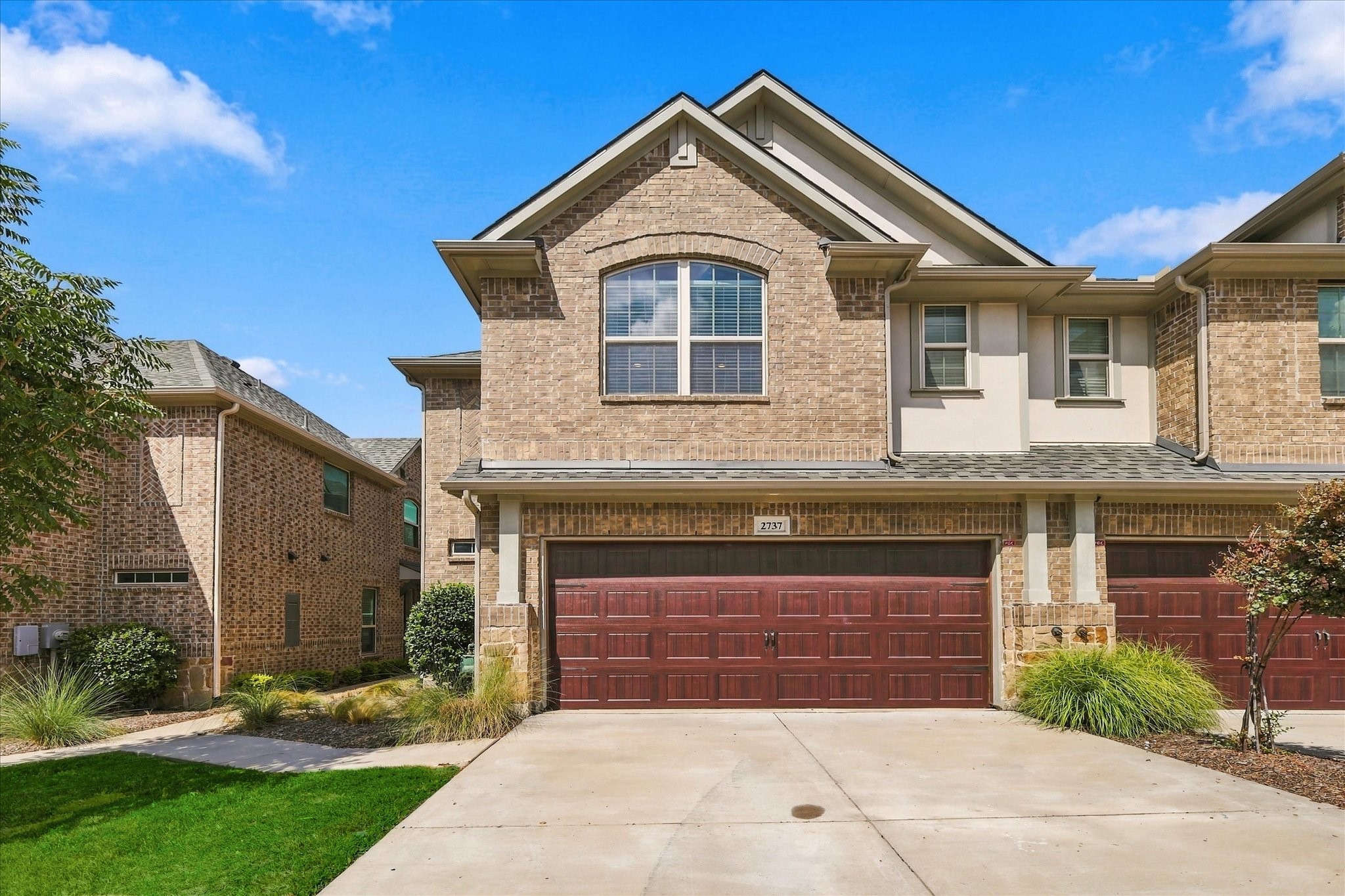 2737 Splendor Drive — photo