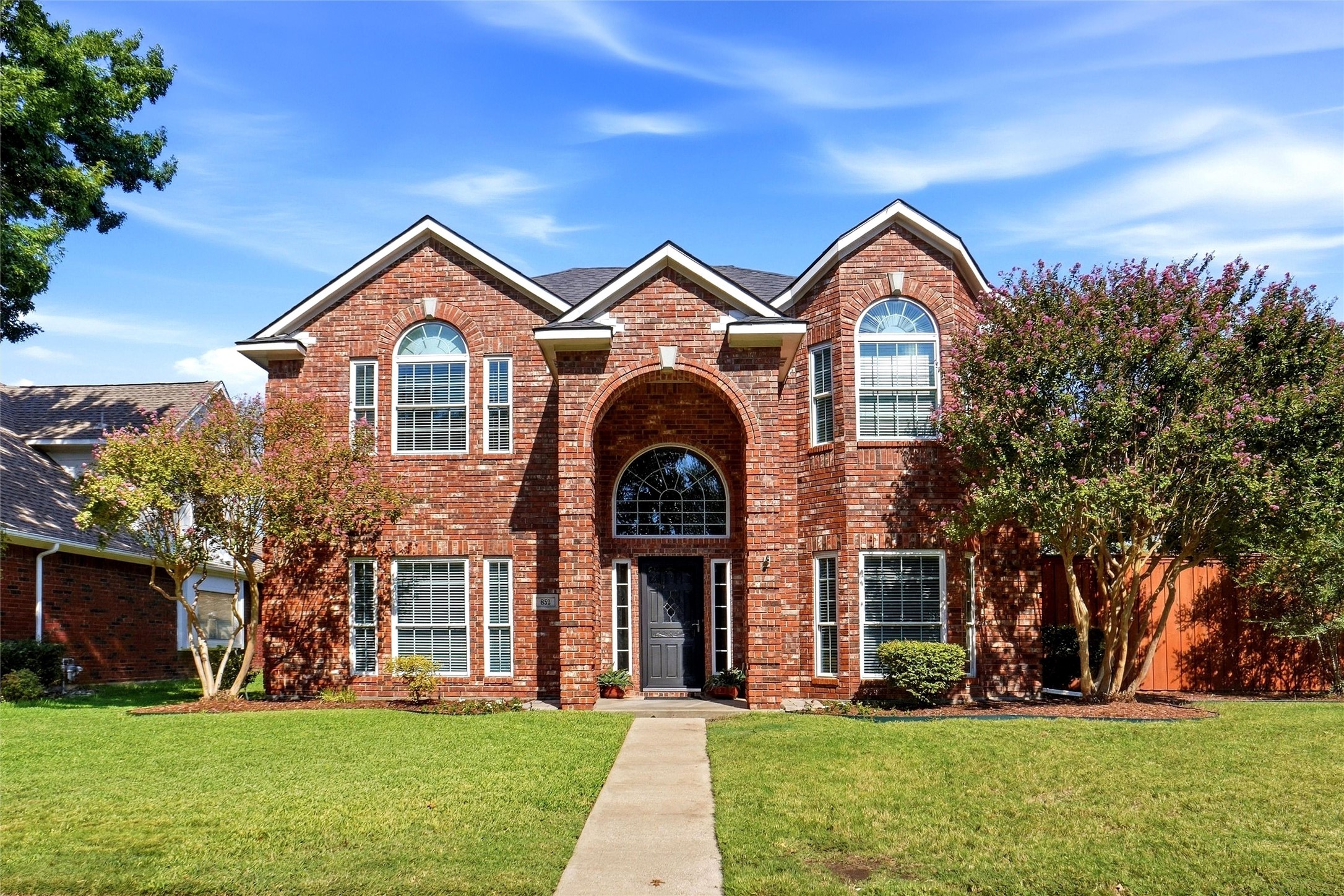 852 Aberdeen Court — photo