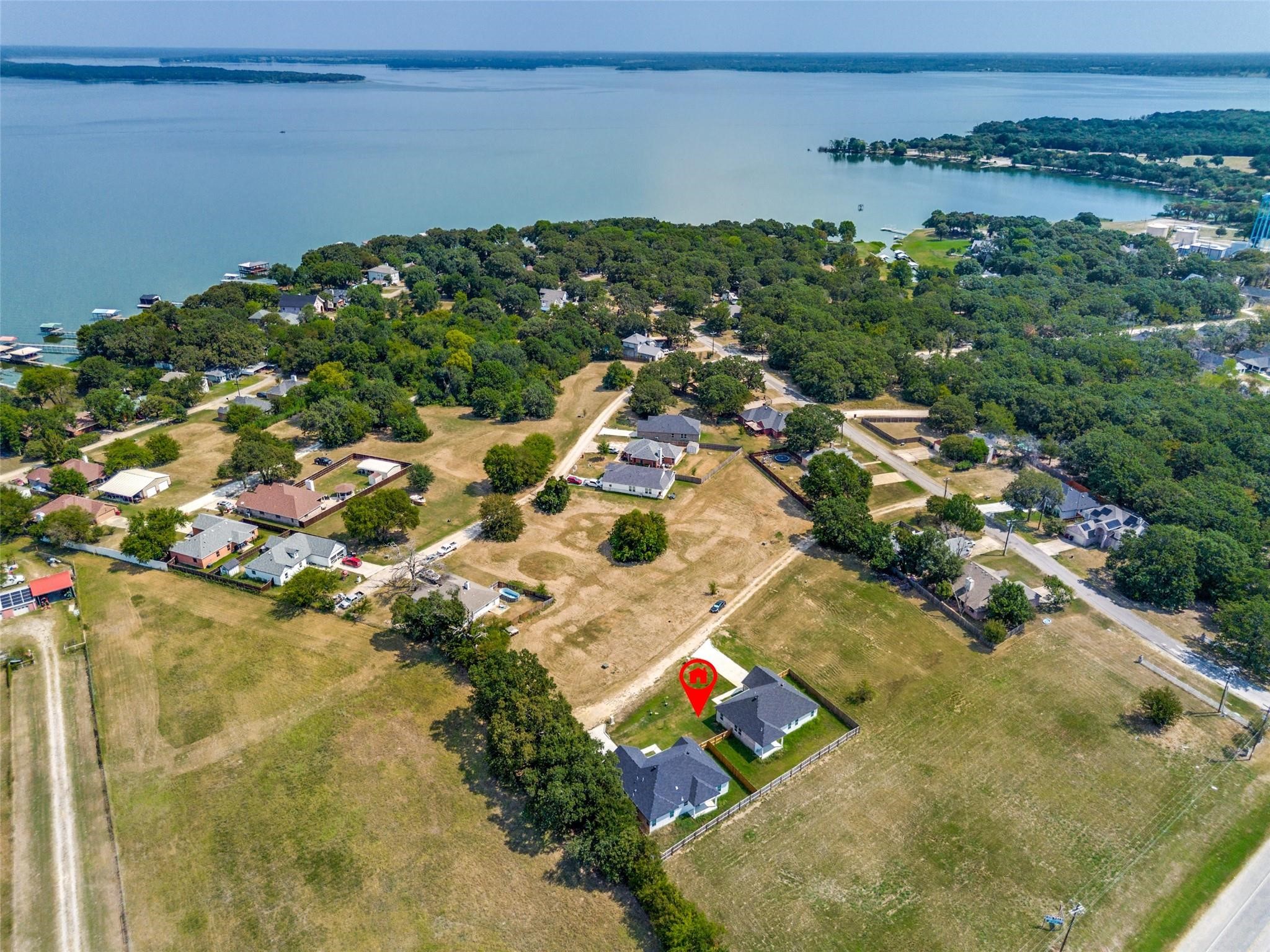 701 Lakeland Drive — photo