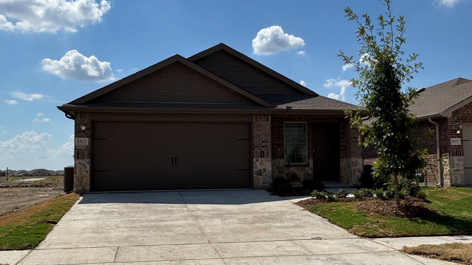 5923 Bobbie Jo Lane — photo